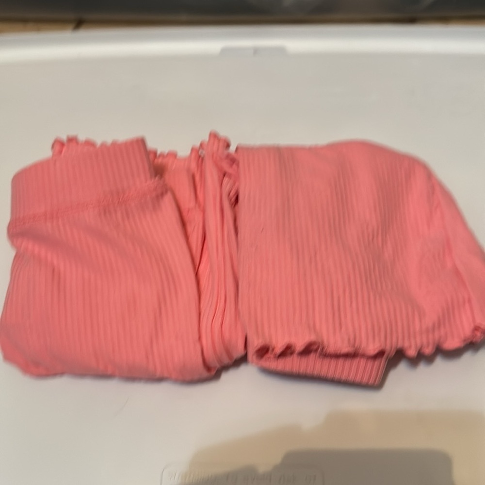 Epic Threads Girls Peachy Pink Extra Soft Leggings. Size Small